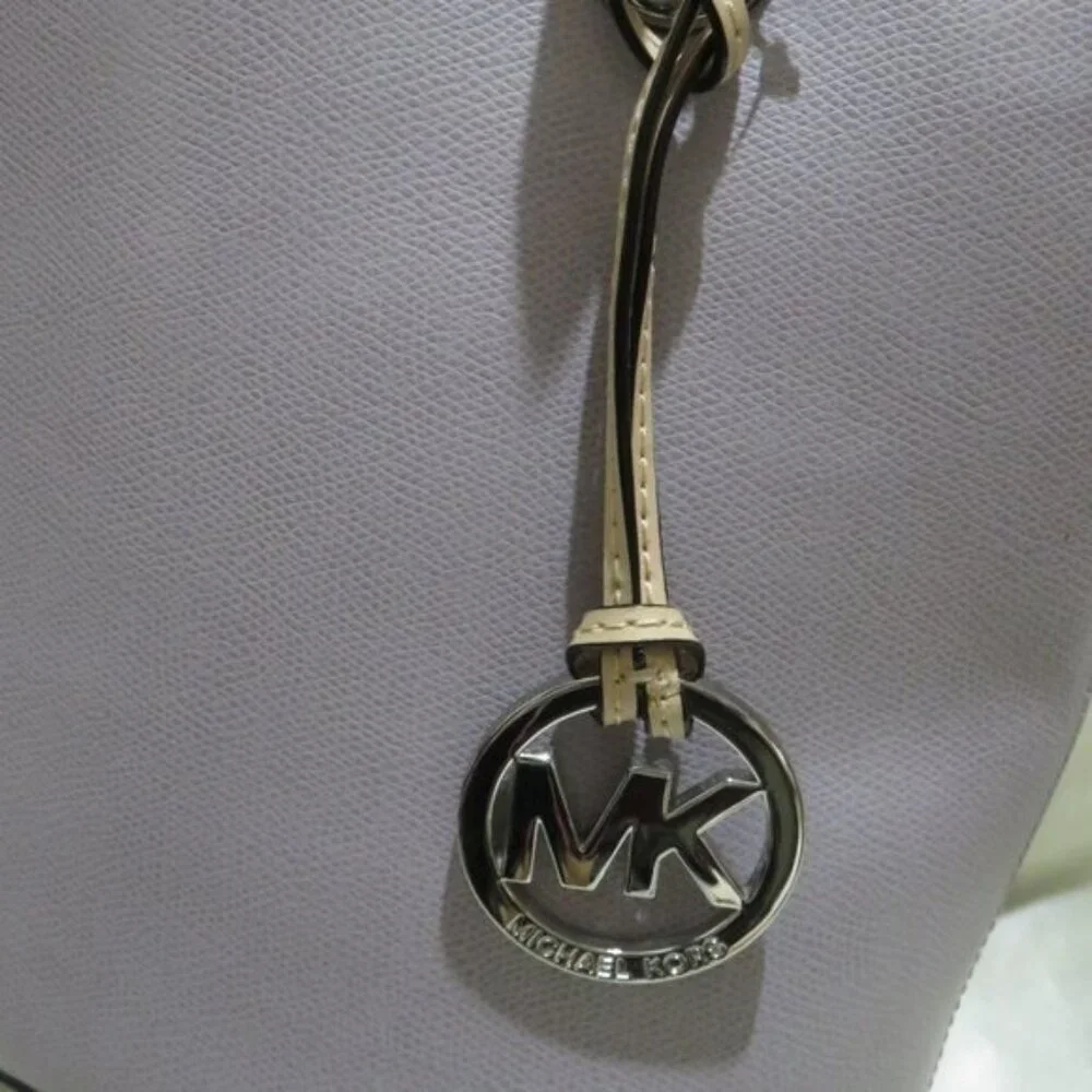 Michael Kors tote final it